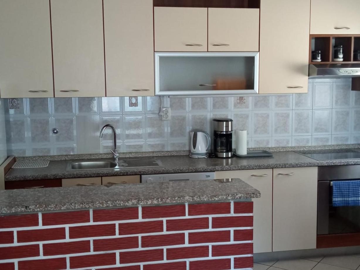 Apartment Plitvice Starigrad Paklenica Exterior foto